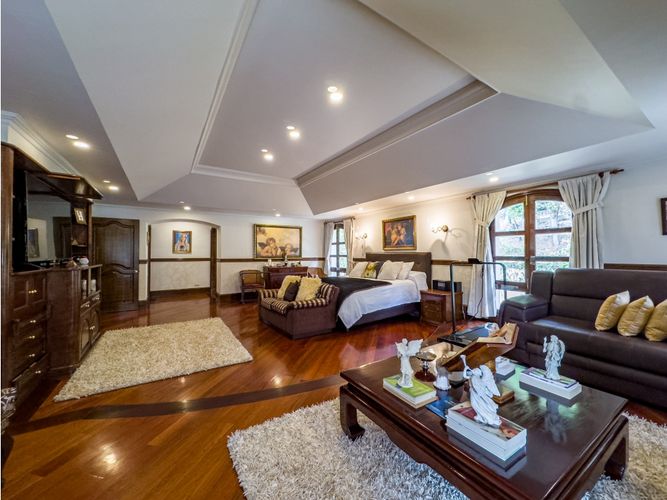 Casa de 4 alcobas en venta en Cedritos, Bogotá, 1338 m² · foto 17 de 24