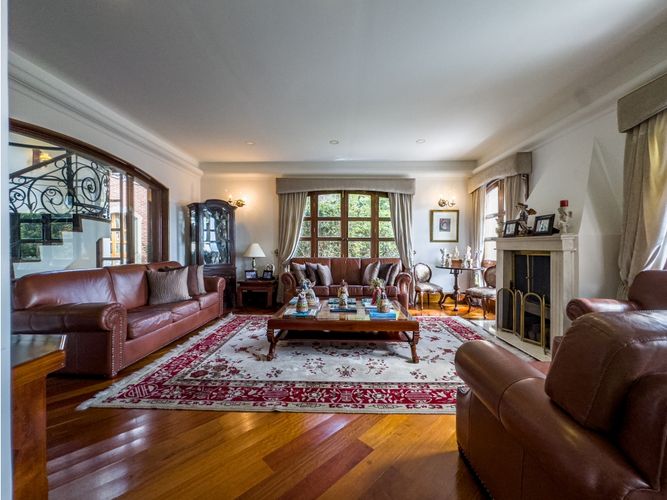 Casa de 4 alcobas en venta en Cedritos, Bogotá, 1338 m² · foto 19 de 24