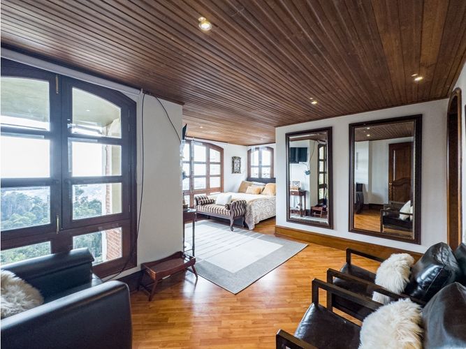 Casa de 4 alcobas en venta en Cedritos, Bogotá, 1338 m² · foto 23 de 24