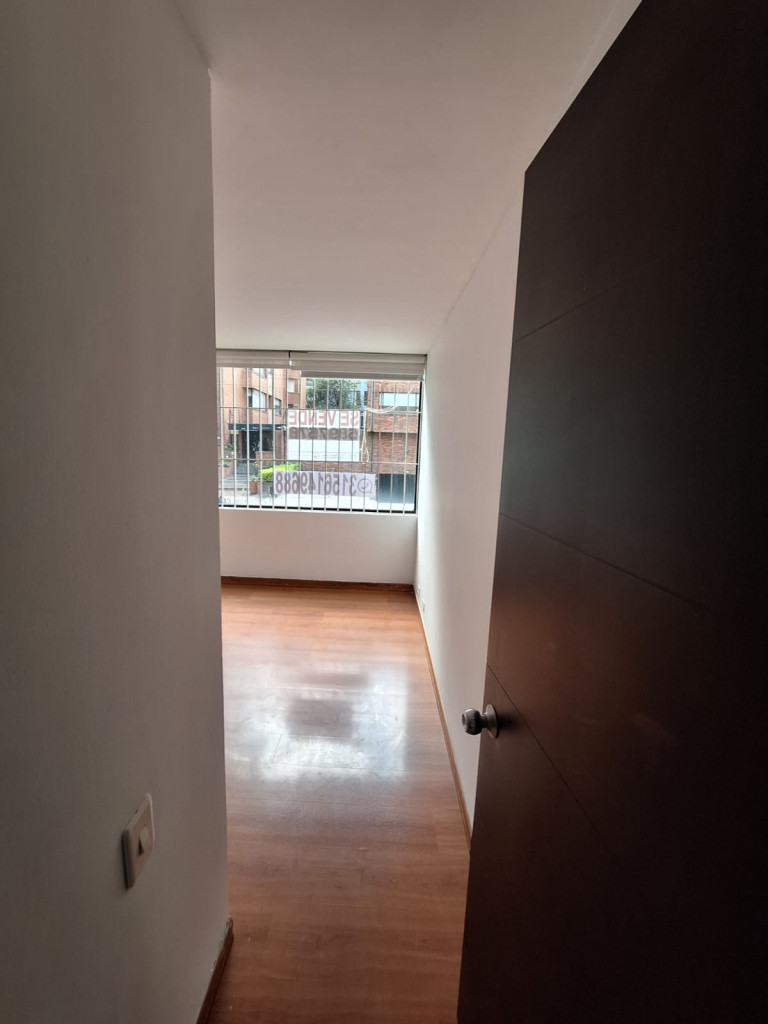 Apartamento en venta en La Carolina, Bogotá · foto 5 de 12