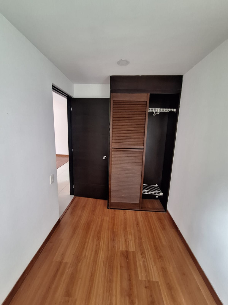 Apartamento en venta en La Carolina, Bogotá · foto 6 de 12