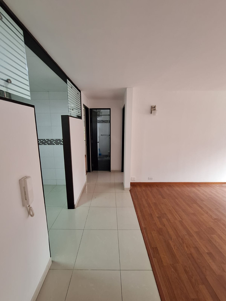 Apartamento en venta en La Carolina, Bogotá · foto 9 de 12