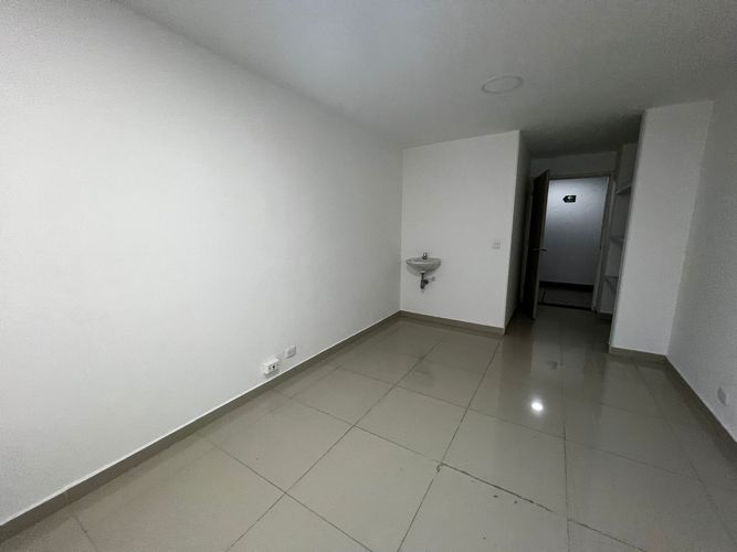 Consultorio en arriendo en San Jose Sur, Pereira, 9 m² · foto 7 de 12