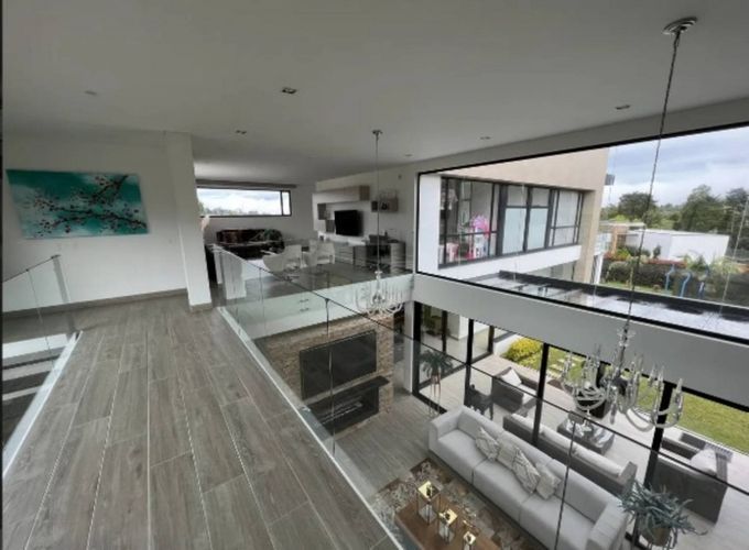 Casa de 6 alcobas en venta en Las Palmas, Envigado, 2000 m² · foto 5 de 12