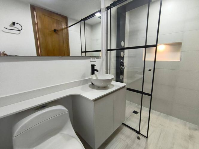 Apartamento de 2 alcobas en arriendo en El Poblado, Medellín, 130 m² · foto 4 de 16