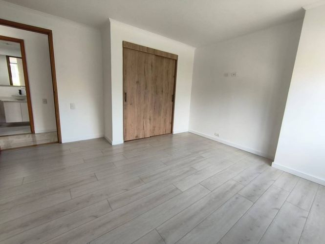 Apartamento de 2 alcobas en arriendo en El Poblado, Medellín, 130 m² · foto 6 de 16