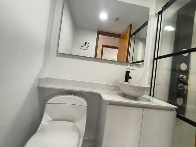 Apartamento de 2 alcobas en arriendo en El Poblado, Medellín, 130 m² · foto 7 de 16