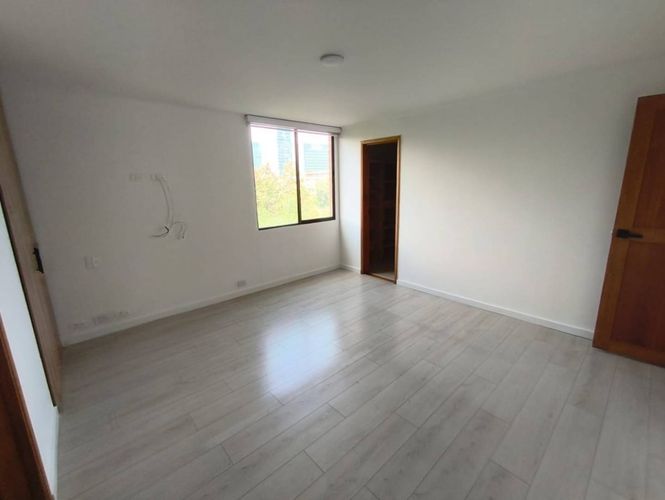 Apartamento de 2 alcobas en arriendo en El Poblado, Medellín, 130 m² · foto 8 de 16