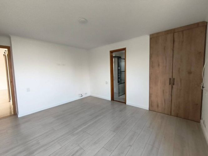 Apartamento de 2 alcobas en arriendo en El Poblado, Medellín, 130 m² · foto 9 de 16