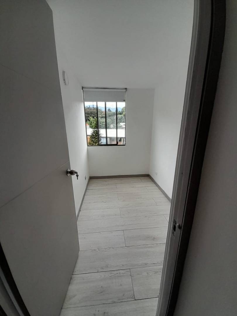 Apartamento en venta en Señorial, Envigado · foto 3 de 13