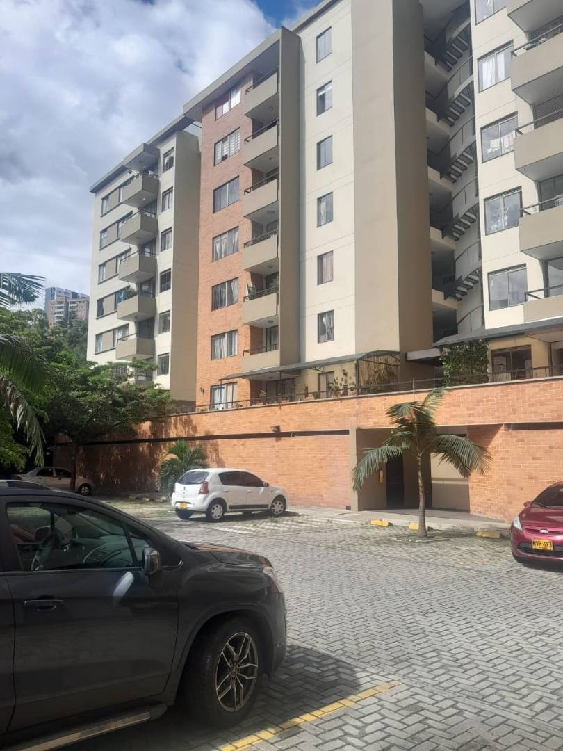 Apartamento en venta en Señorial, Envigado · foto 10 de 13