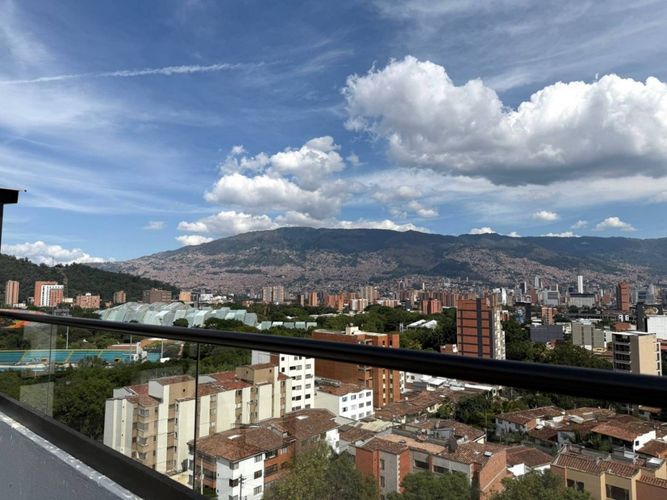 Apartaestudio en venta en Florida Nueva, Medellín, 20 m² · foto 12 de 13