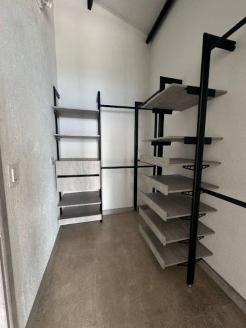 Finca en arriendo en Loma Del Escobero, Envigado, 315 m² · foto 9 de 17