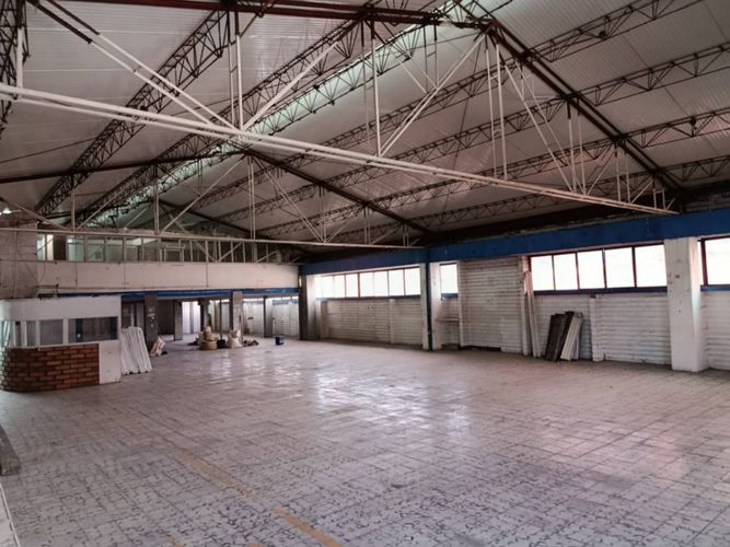 Bodega en arriendo en Colombia, Medellín, 439 m² · foto 2 de 14