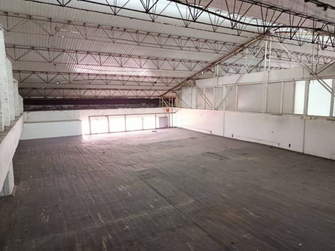 Bodega en arriendo en Colombia, Medellín, 439 m² · foto 8 de 14