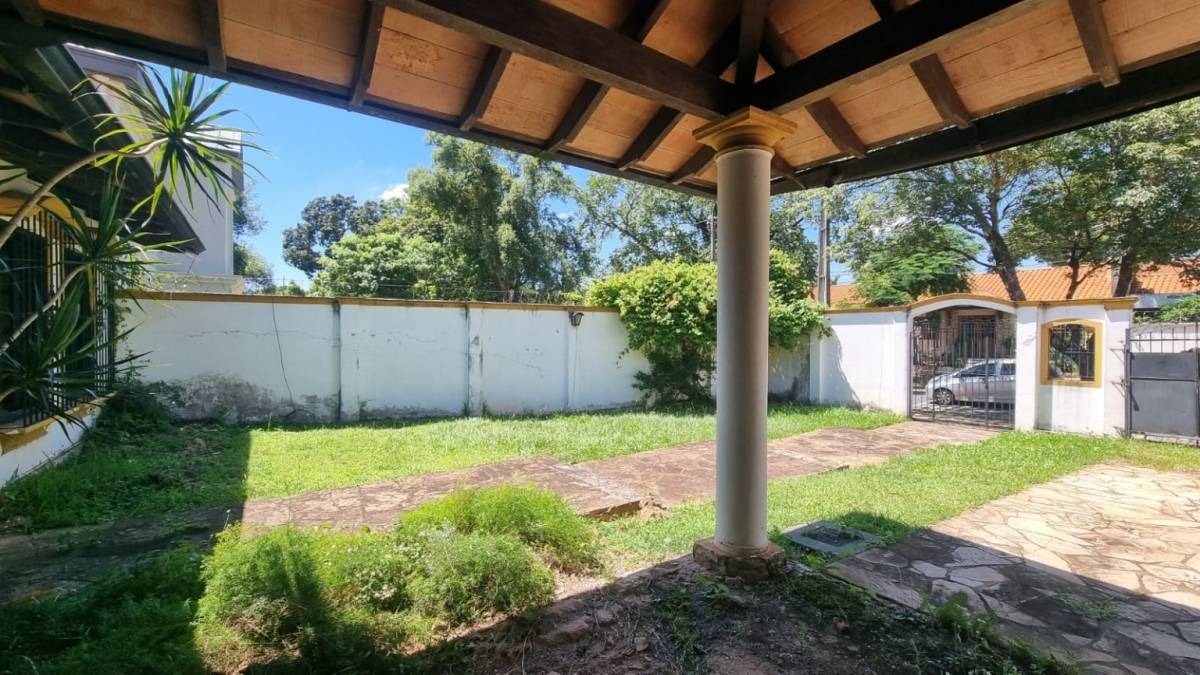 VENDO IMPORTANTE TERRENO EN LOS LAURELES — foto 3