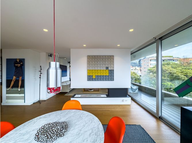 Apartamento de 1 alcoba en venta en Chico, Bogotá, 155 m² · foto 6 de 24