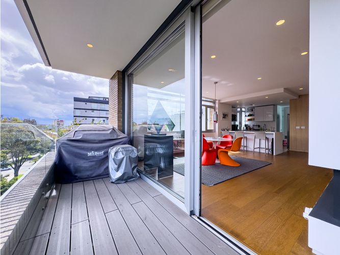 Apartamento de 1 alcoba en venta en Chico, Bogotá, 155 m² · foto 7 de 24