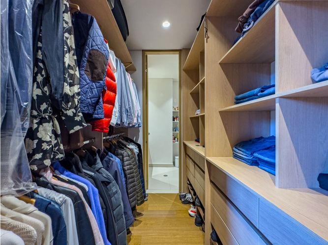 Apartamento de 1 alcoba en venta en Chico, Bogotá, 155 m² · foto 20 de 24