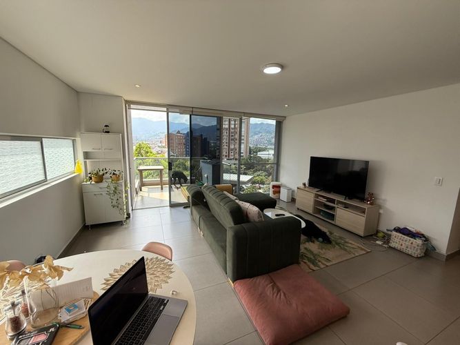 Apartamento de 3 alcobas en arriendo en Santa Maria De Los Angeles, Medellín, 104 m² · foto 2 de 23