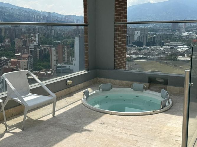 Apartamento de 3 alcobas en arriendo en Santa Maria De Los Angeles, Medellín, 104 m² · foto 4 de 23