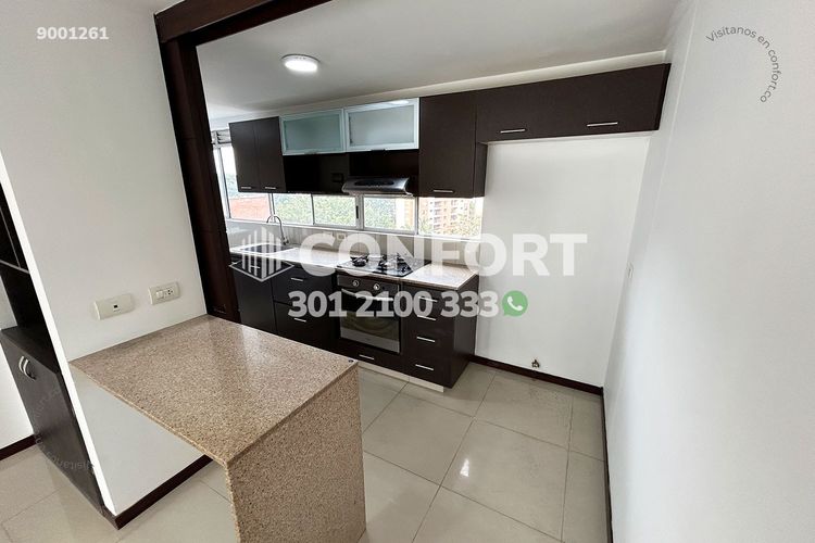 Apartamento de 3 alcobas en arriendo en Los Balsos, Medellín, 124 m² · foto 3 de 24