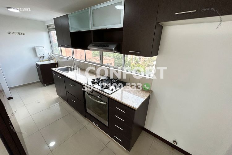 Apartamento de 3 alcobas en arriendo en Los Balsos, Medellín, 124 m² · foto 5 de 24