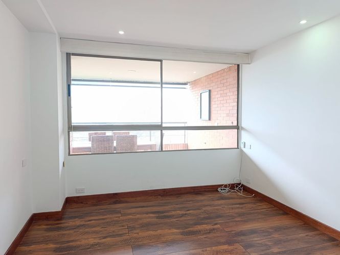Apartamento de 3 alcobas en arriendo en Los Naranjos, Medellín, 210 m² · foto 13 de 19