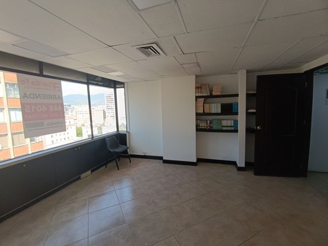 Oficina en arriendo en La Candelaria, Medellín, 25 m² · foto 7 de 22