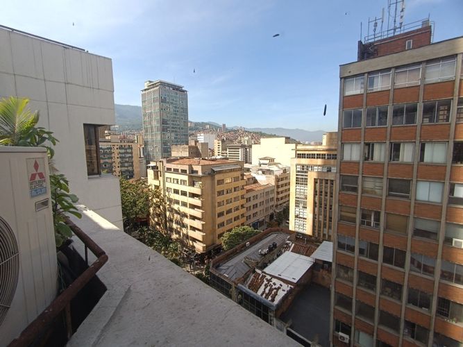 Oficina en arriendo en La Candelaria, Medellín, 25 m² · foto 11 de 22