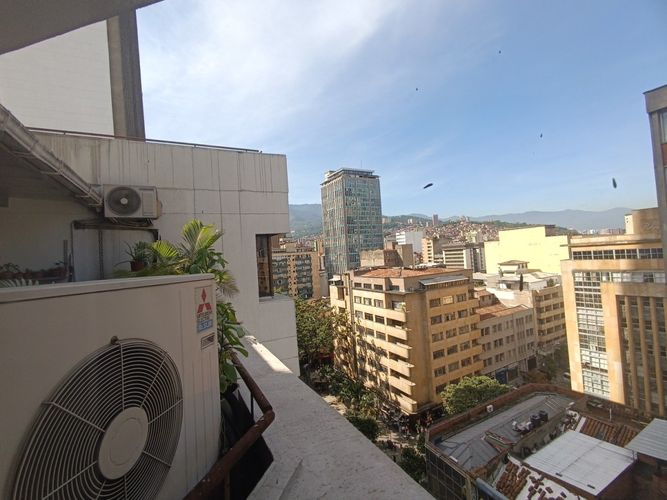 Oficina en arriendo en La Candelaria, Medellín, 25 m² · foto 12 de 22