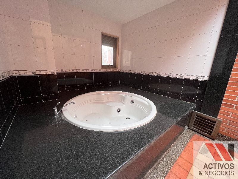 Apartamento en venta en Alcala, Envigado · foto 8 de 24