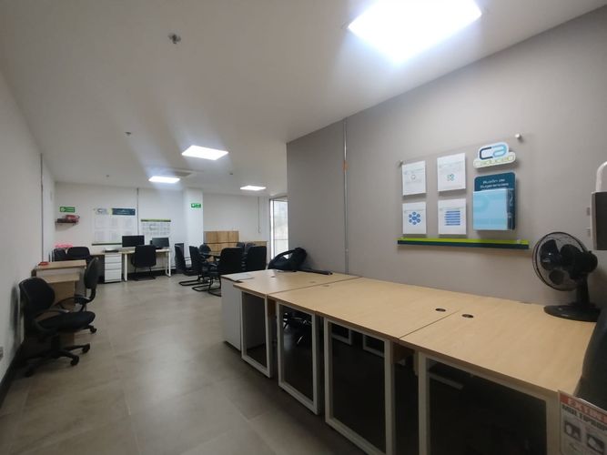 Oficina en arriendo en Pinares, Pereira, 47 m² · foto 2 de 9