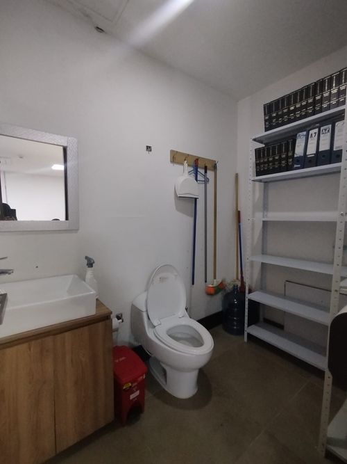 Oficina en arriendo en Pinares, Pereira, 47 m² · foto 8 de 9