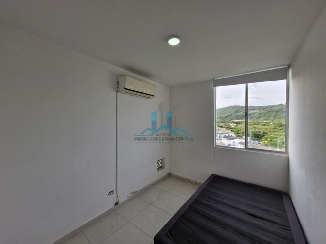 Apartamento de 3 alcobas en venta en Cr. La Maravilla, Girardot, 58 m² · foto 7 de 16