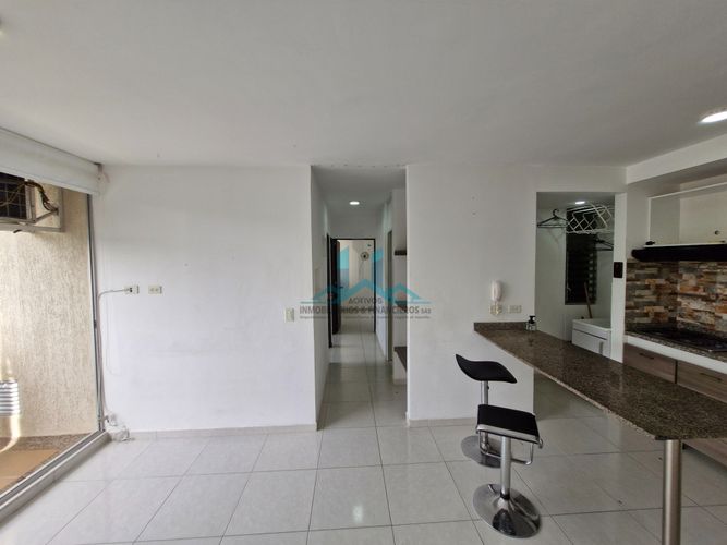 Apartamento de 3 alcobas en venta en Cr. La Maravilla, Girardot, 58 m² · foto 11 de 16