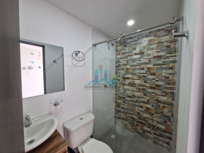 Apartamento de 3 alcobas en venta en Cr. La Maravilla, Girardot, 58 m² · foto 13 de 16