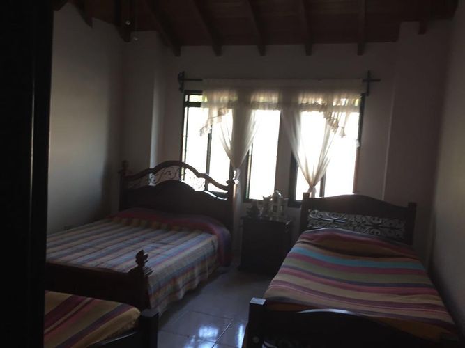 Casa de 5 alcobas en venta en Sector Parque Valencia, Armenia, 1200 m² · foto 5 de 24