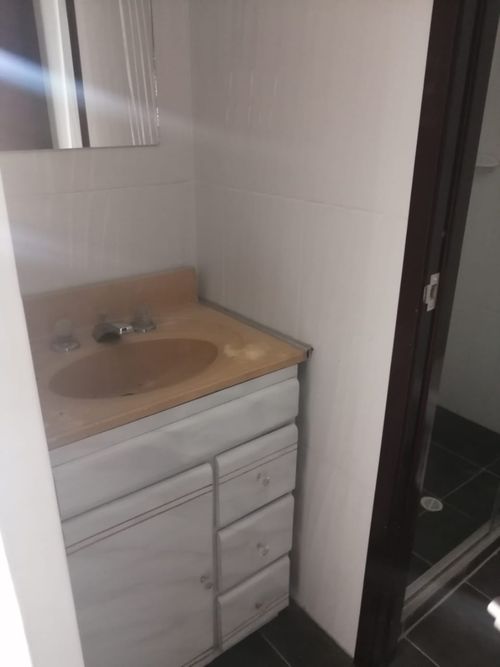 Apartamento de 2 alcobas en arriendo en Los Alcazares, Bogotá, 50 m² · foto 2 de 17