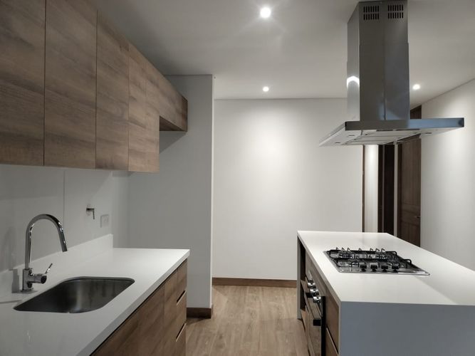 Apartamento de 3 alcobas en arriendo en El Poblado, Medellín, 107 m² · foto 8 de 16