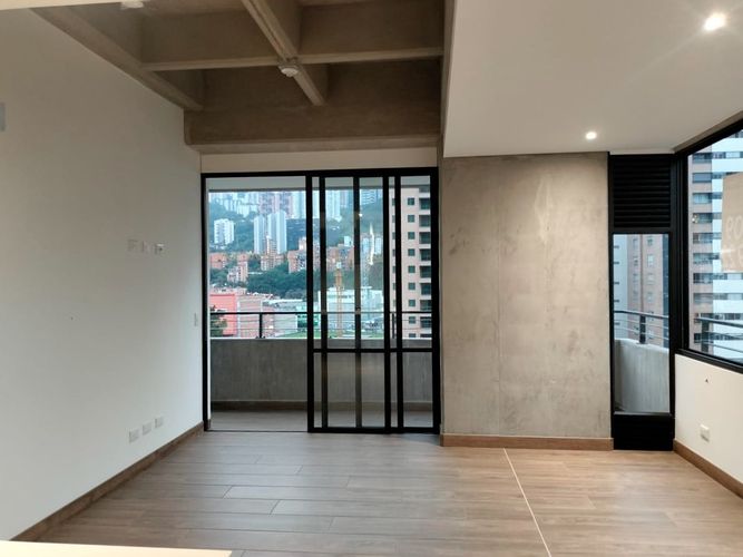 Apartamento de 3 alcobas en arriendo en El Poblado, Medellín, 107 m² · foto 3 de 16