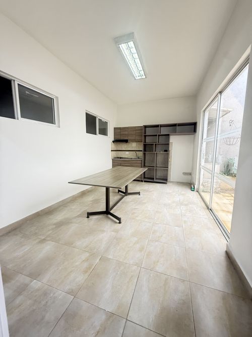 Casa de 5 alcobas en venta en San Vicente, Cali, 367 m² · foto 5 de 11