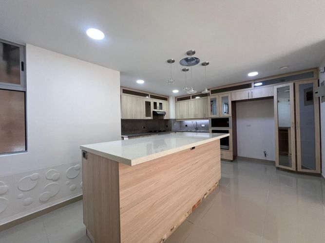 Apartamento de 3 alcobas en arriendo en Cumbres, Envigado, 150 m² · foto 2 de 20