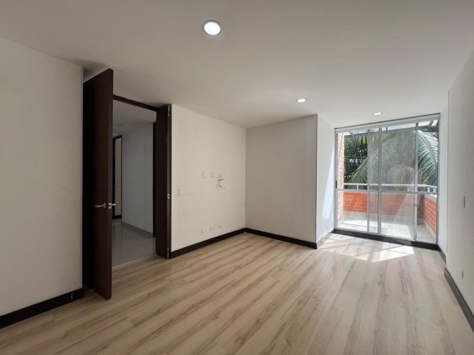 Apartamento de 3 alcobas en arriendo en Cumbres, Envigado, 150 m² · foto 6 de 20