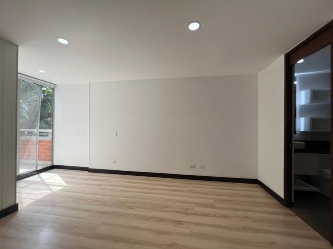Apartamento de 3 alcobas en arriendo en Cumbres, Envigado, 150 m² · foto 7 de 20