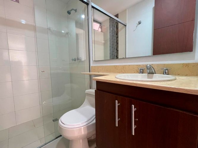 Apartamento de 3 alcobas en arriendo en Cumbres, Envigado, 150 m² · foto 15 de 20