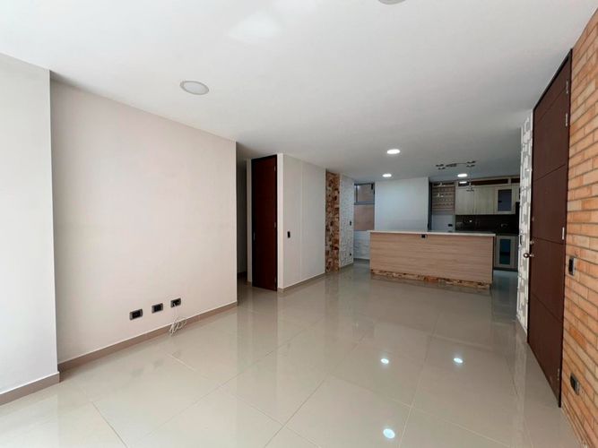Apartamento de 3 alcobas en arriendo en Cumbres, Envigado, 150 m² · foto 5 de 20