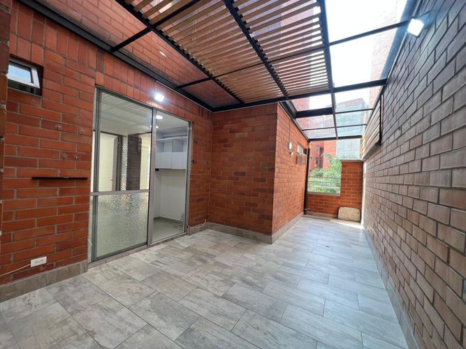 Apartamento de 3 alcobas en arriendo en Cumbres, Envigado, 150 m² · foto 19 de 20
