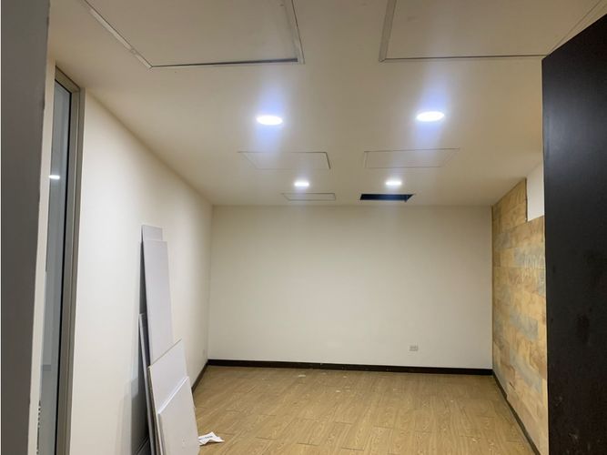 Local en arriendo en Los Balsos, Medellín, 728 m² · foto 8 de 17