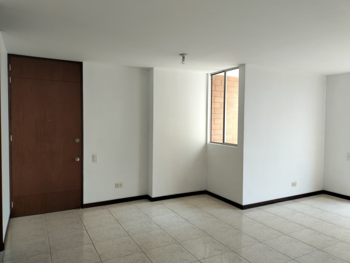 Apartamento en arriendo en El Poblado, Medellín · foto 6 de 19